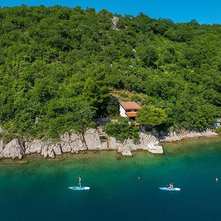 Gentle Breeze Holiday home *
